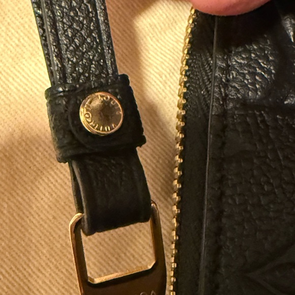 ***SOLD-••• Louis Vuitton Monogram Empreinte Leather
Black Zippy Wallet NEW - Picture 10 of 16